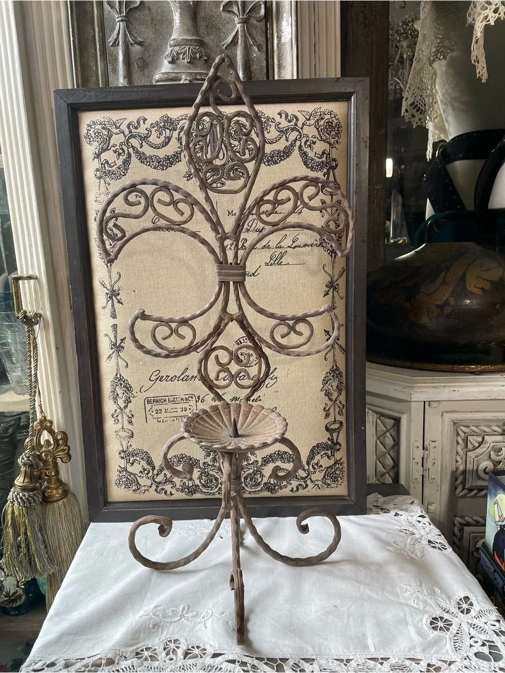 Rustic metal Fleur de lis candle holder French country decor - Picture 9 of 9